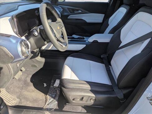 New 2026 Chevrolet Equinox EV LT AWD/4WD image 4