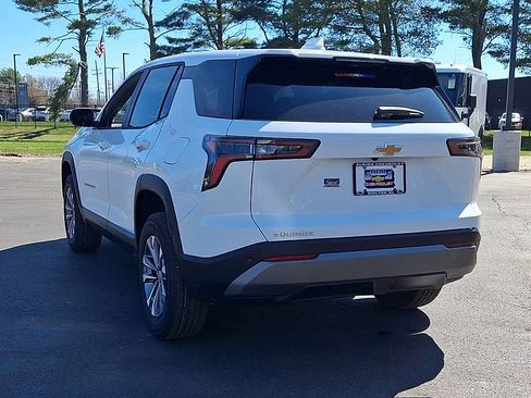 New 2026 Chevrolet Equinox LT w/ LPO, Floor Liner Package FWD image 9