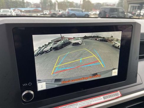 Certified 2025 Toyota Tacoma SR image 24