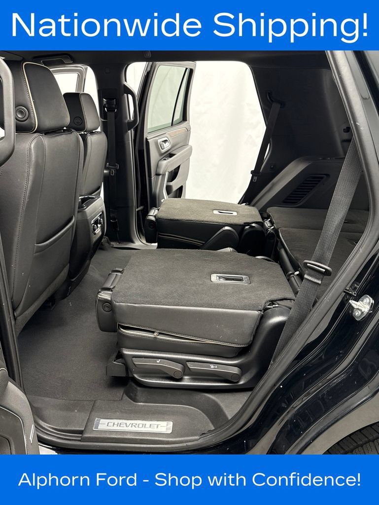 Used 2023 Chevrolet Tahoe Premier AWD/4WD image 37