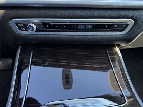 Used 2020 BMW X5 xDrive50i w/ Premium Package image 31