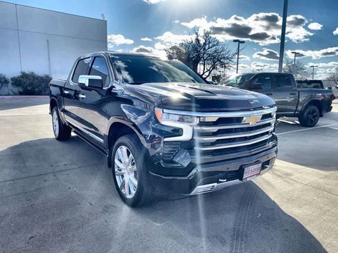 Used 2024 Chevrolet Silverado 1500 High Country w/ High Country Premium Package image 6