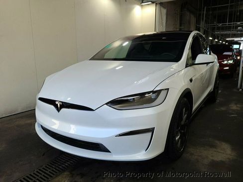 Used 2025 Tesla Model X AWD/4WD image 3