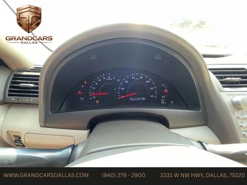 Used 2011 Toyota Camry LE w/ LE Extra-Value Pkg image 13