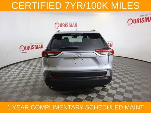 Used 2025 Toyota RAV4 XLE AWD/4WD image 8
