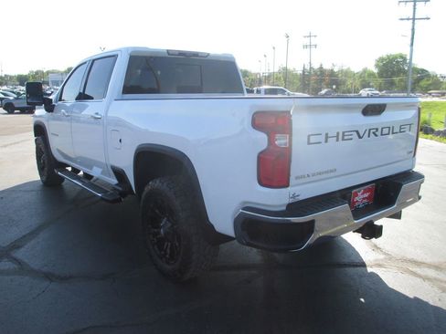 Used 2020 Chevrolet Silverado 2500 LTZ w/ LTZ Premium Package AWD/4WD image 8