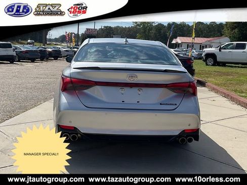 Used 2019 Toyota Avalon Touring w/ Advanced Safety Package image 6