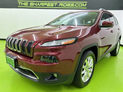 Used 2015 Jeep Cherokee Limited w/ Luxury Group AWD/4WD image 5