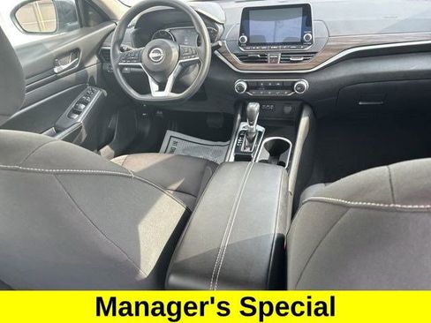Used 2024 Nissan Altima 2.5 SV image 35