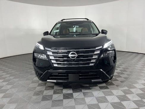 New 2026 Nissan Rogue Platinum image 4