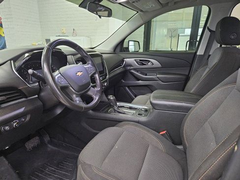 Used 2018 Chevrolet Traverse LT image 8
