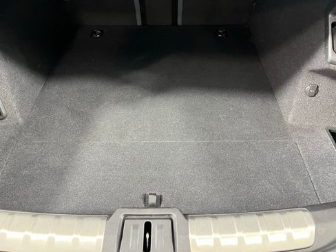 Used 2024 Audi e-tron GT Premium Plus image 34