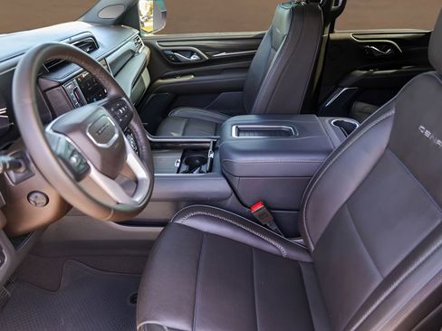 Used 2024 GMC Yukon XL Denali w/ Max Trailering Package AWD/4WD image 9