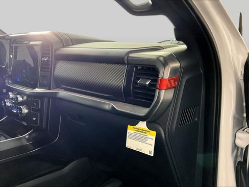 Used 2025 Ford F150 Raptor AWD/4WD image 17