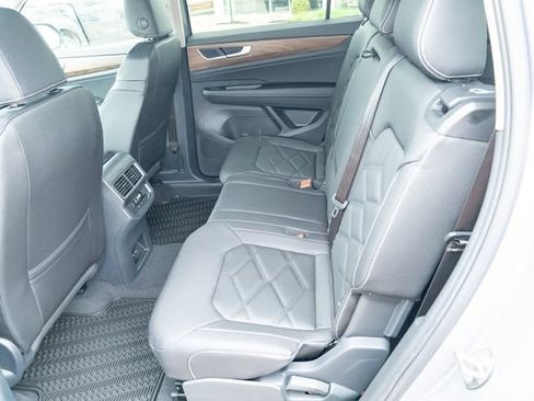 New 2026 Volkswagen Atlas SE FWD image 30