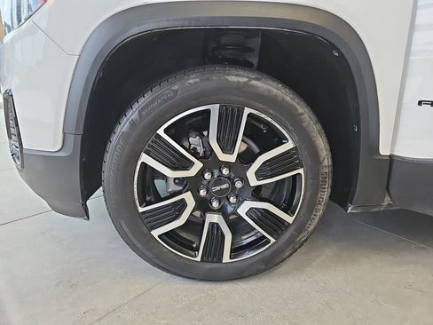 Used 2021 GMC Acadia SLE w/ Driver Convenience Package image 32