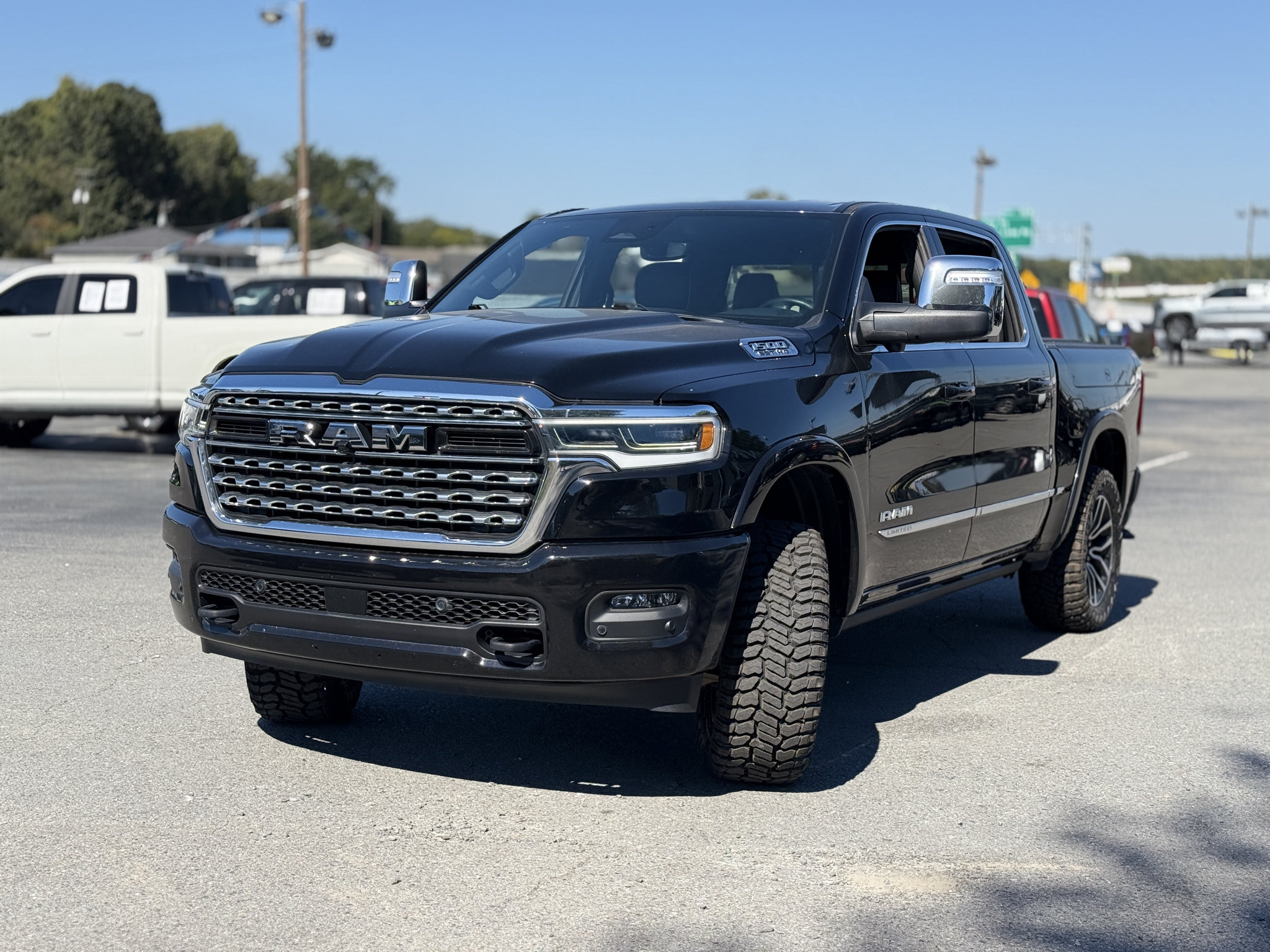 Used 2025 RAM 1500 Limited w/ Trailer Tow Group AWD/4WD image 24