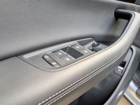 Used 2023 Audi Q8 Premium Plus w/ Premium Plus Package image 15