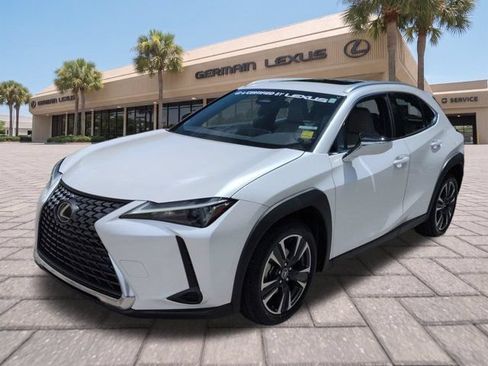 Certified 2025 Lexus UX 300h FWD w/ Accessory Package (Z2) image 8