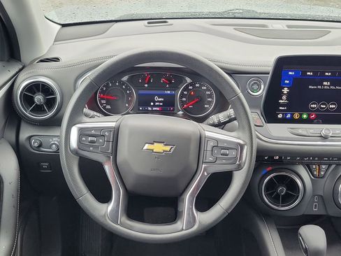 Used 2025 Chevrolet Blazer LT FWD image 20