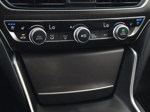 Used 2021 Honda Accord Touring image 21