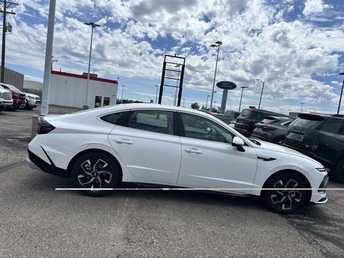 Certified 2025 Hyundai Sonata SEL FWD image 6