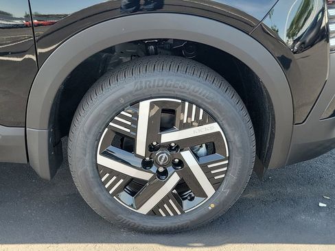 New 2026 Nissan Kicks SV w/ SV Premium Package FWD image 4
