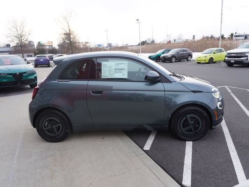 New 2025 FIAT 500 e image 6