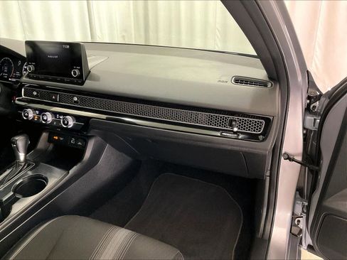 Used 2023 Honda Civic Sport image 13