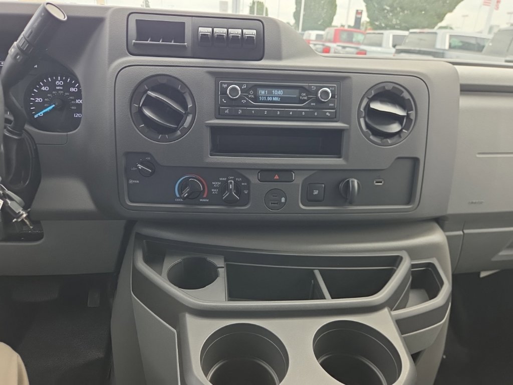 Certified 2024 Ford E-450 and Econoline 450 Super Duty w/ Power Windows & Locks Group RWD image 14