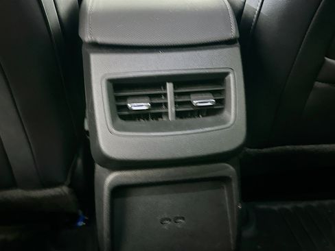 Used 2024 Chevrolet Equinox EV LT FWD image 28