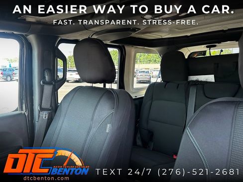 Used 2022 Jeep Wrangler Unlimited Sport AWD/4WD image 25