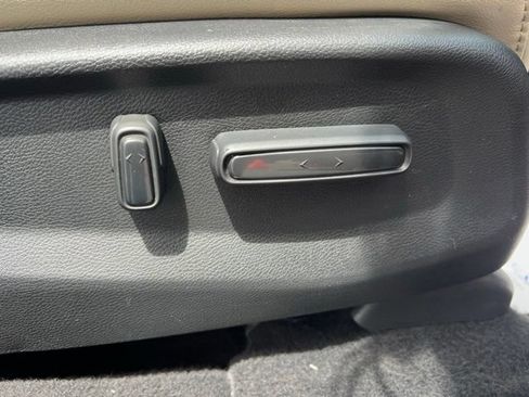 Used 2017 Honda CR-V Touring image 35