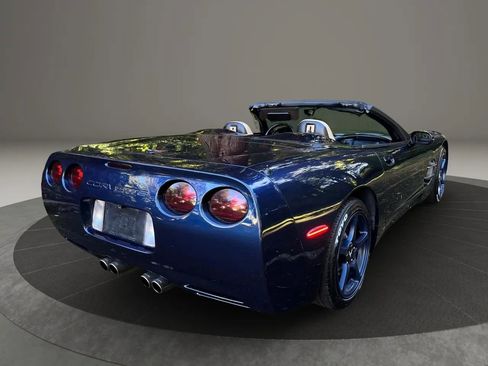 Used 2000 Chevrolet Corvette Convertible w/ Performance Handling Pkg image 4