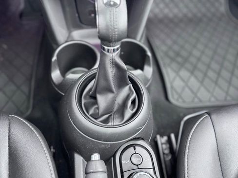 Used 2019 MINI Cooper 2-Door Hardtop w/ Storage Package image 15