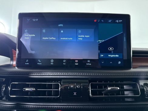 Used 2022 Lincoln Nautilus Reserve w/ Monochromatic Package image 19