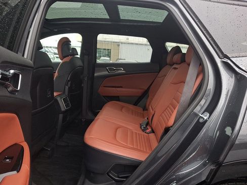 Used 2023 Kia Sportage SX Prestige image 10