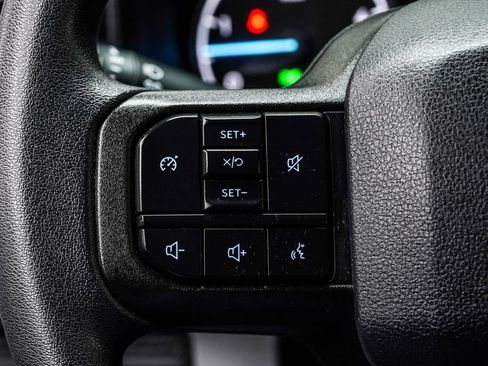 Used 2025 Ford F250 XLT AWD/4WD image 27