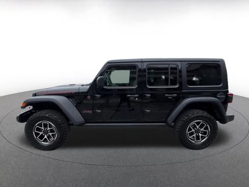 Used 2025 Jeep Wrangler Unlimited Rubicon AWD/4WD image 8