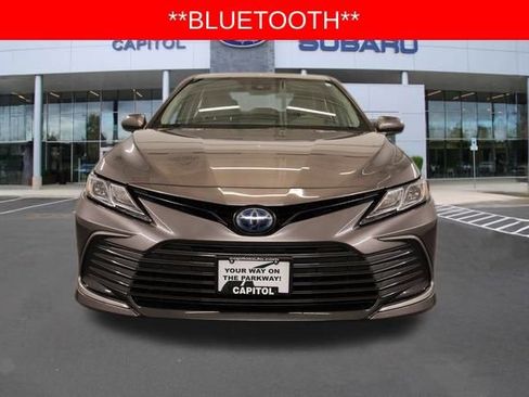 Used 2022 Toyota Camry LE image 9