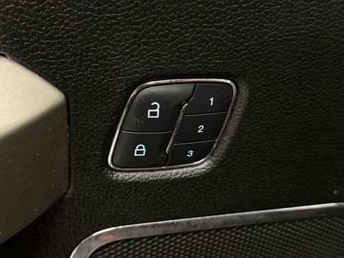 Used 2017 Ford F150 Lariat w/ Equipment Group 502A Luxury image 17