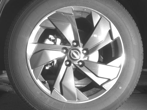 Used 2025 Nissan Rogue SV FWD image 12