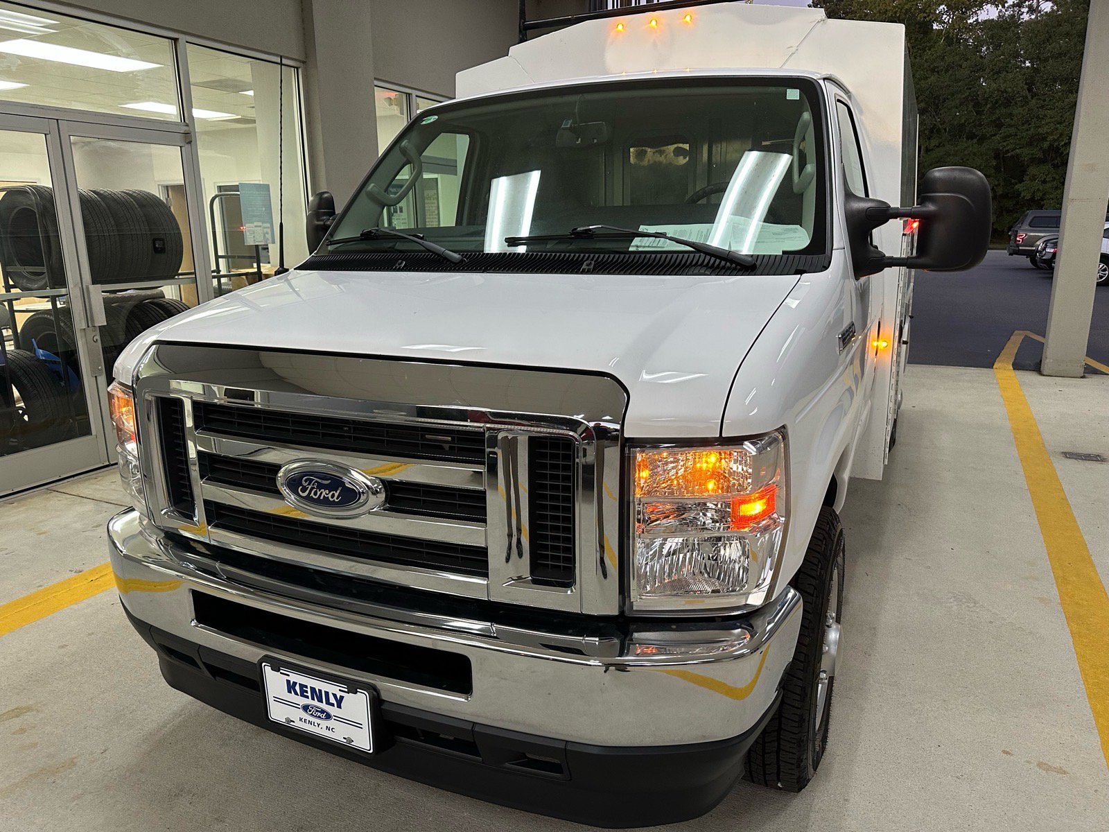 Certified 2024 Ford E-350 and Econoline 350 Super Duty w/ Power Windows & Locks Group RWD image 2