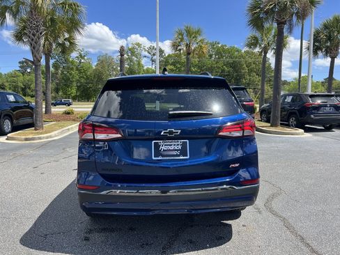 Used 2022 Chevrolet Equinox RS FWD image 9