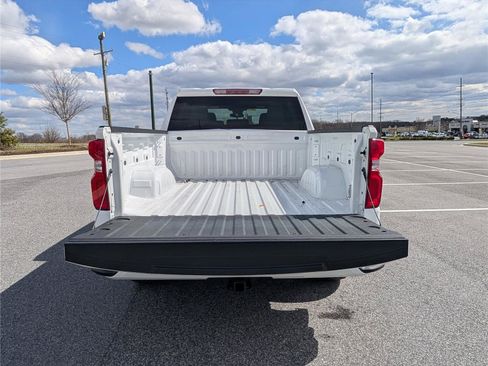 Used 2024 Chevrolet Silverado 1500 RST AWD/4WD image 12