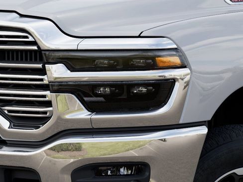New 2025 RAM 3500 Laramie AWD/4WD image 10