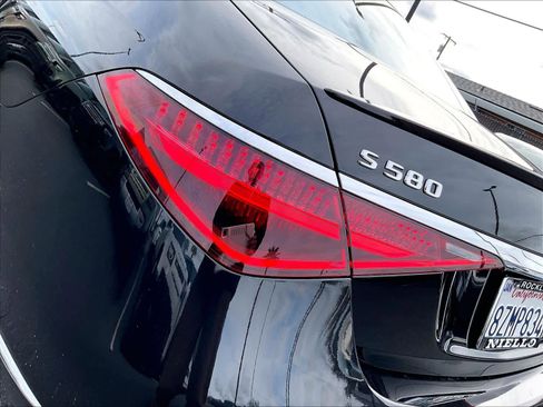 Used 2022 Mercedes-Benz S 580 4MATIC Sedan image 31