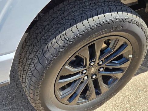 Used 2023 Ford F150 XLT AWD/4WD image 11
