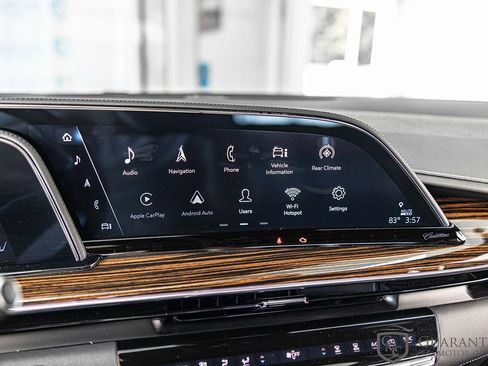 Used 2022 Cadillac Escalade ESV Luxury AWD/4WD image 27