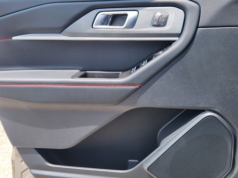 New 2026 Ford Explorer ST-Line w/ ST-Line Street Pack RWD image 17